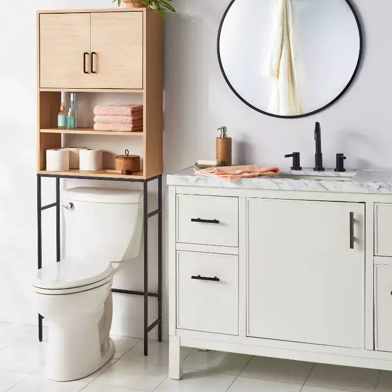 Estantería de baño de materiales mixtos