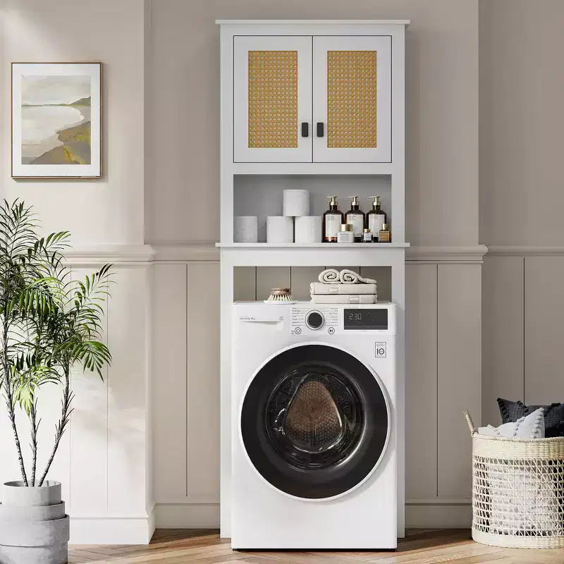 Armario de almacenamiento para colocar sobre el inodoro con soporte para papel higiénico, organizador de baño de doble puerta con estantes ajustables, estante de baño independiente, blanco